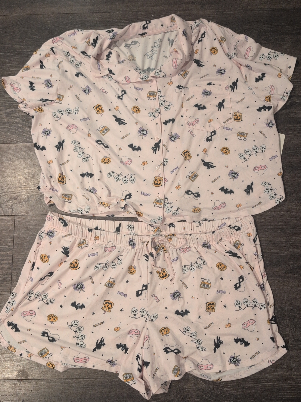 Halloween Women's Pink Notched Top and Shorts Pajama Set 2 Piece 2XL 18W-20W NWT